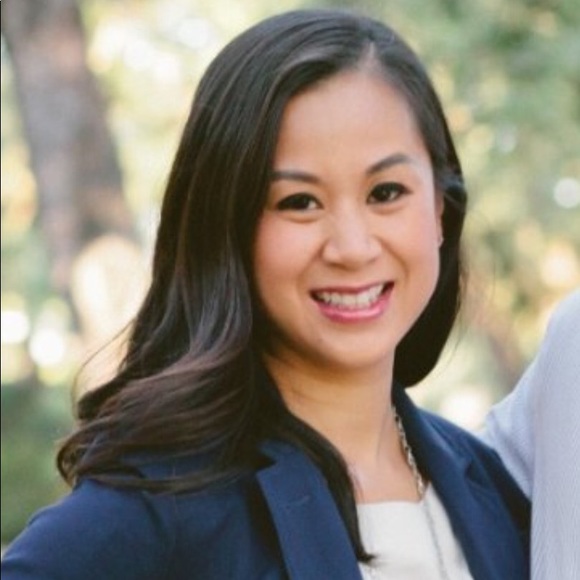 Meet your Posher, Lisa - Picture 1 of 1